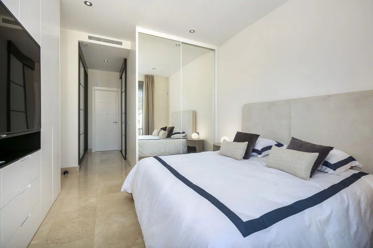 7c525bd1-3ec7-481b-9299-1b73d50393f6