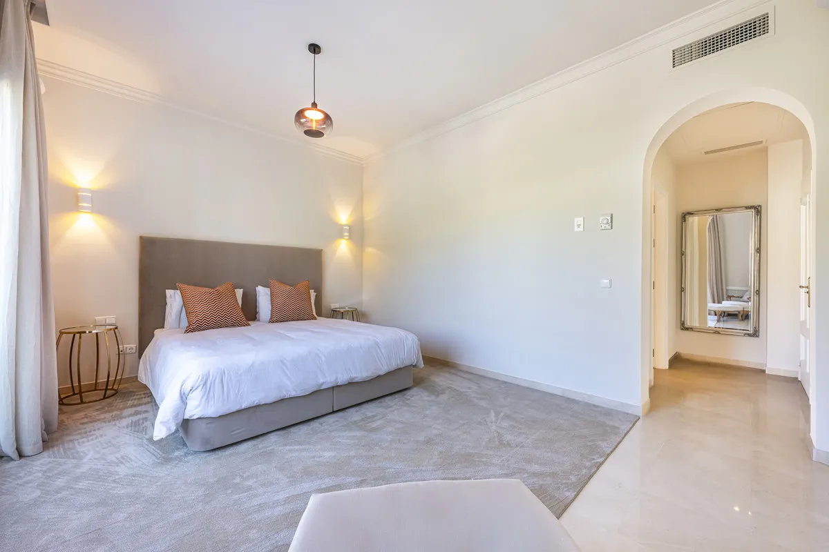 63baf6ea-05e3-4036-89d4-5619a24b048a