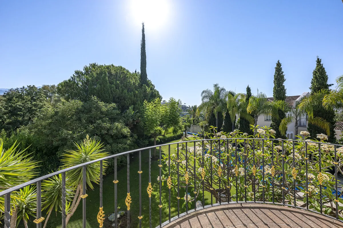 6b19f3c6-a600-439c-a51c-7f5f56127edd