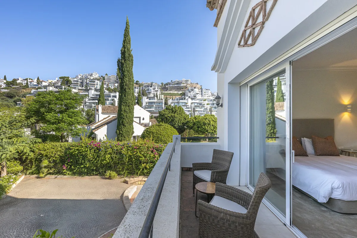 8713d4d2-cf7c-405b-bfa6-d8b075480a61