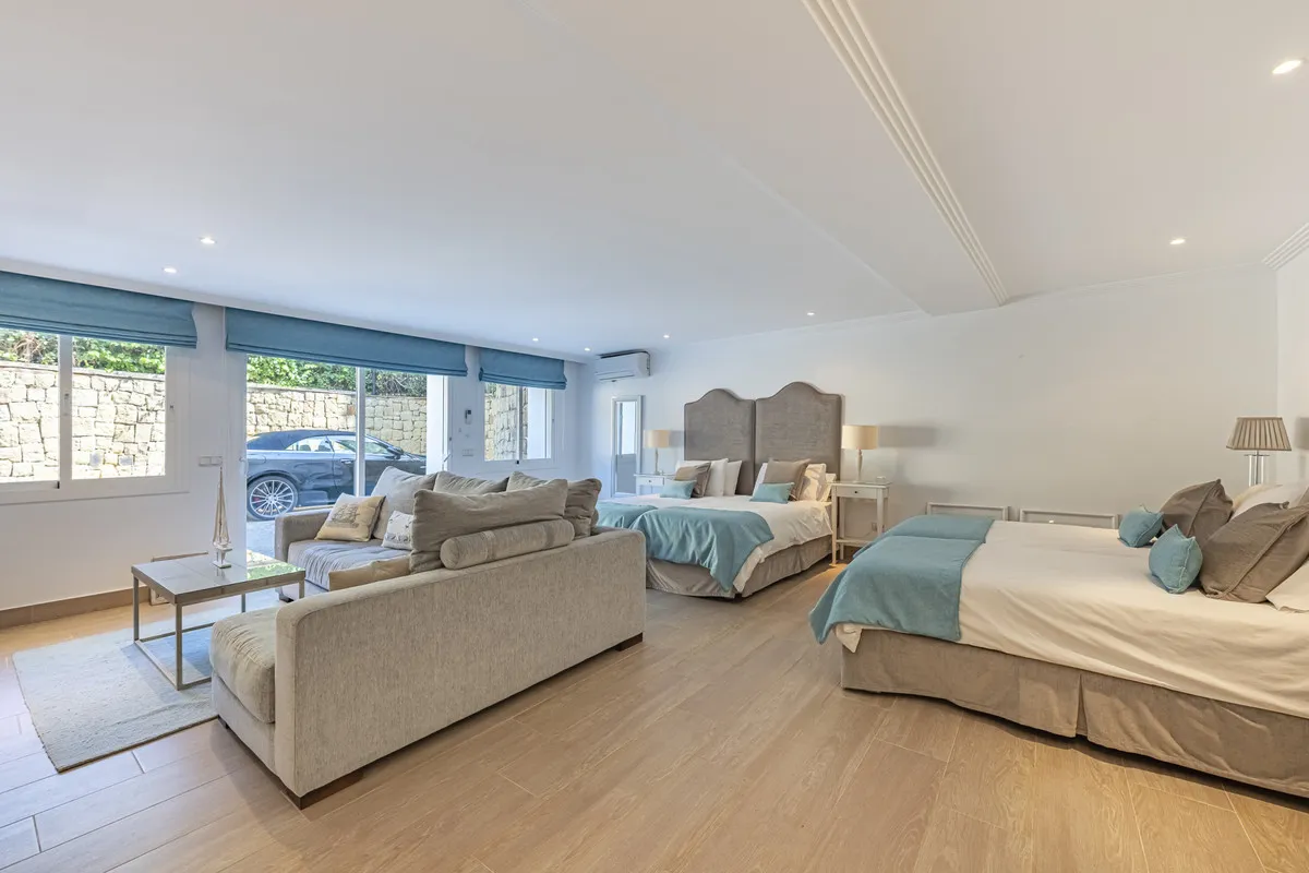 af43636b-6c33-4208-b26f-60a892fc9e63