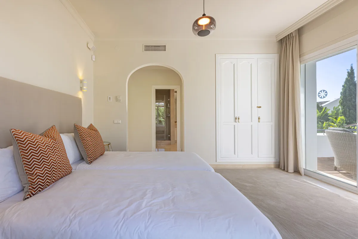 b2b0b1f7-51ca-4892-98c4-8fff7a792198