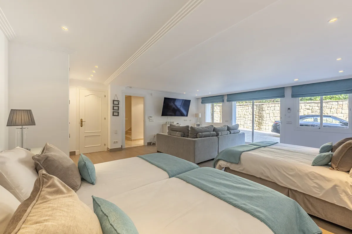 e3fba572-d9b4-4a0e-b4c8-3519f2daf0db