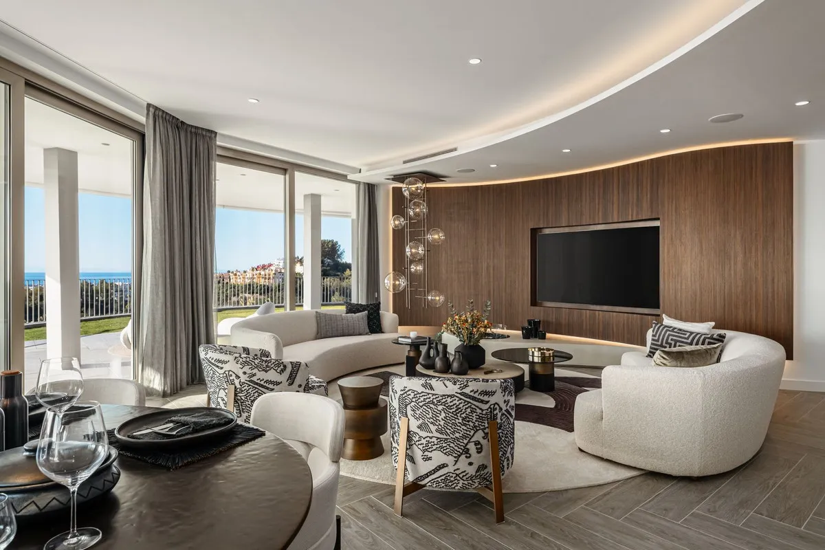 52682823-0ed4-470e-bda6-0530c2bf4648