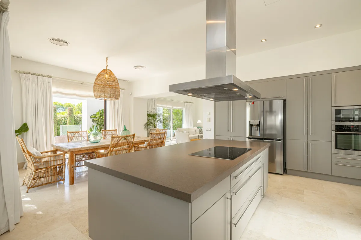 5db03ed2-496b-449d-a033-cf5241afb29b