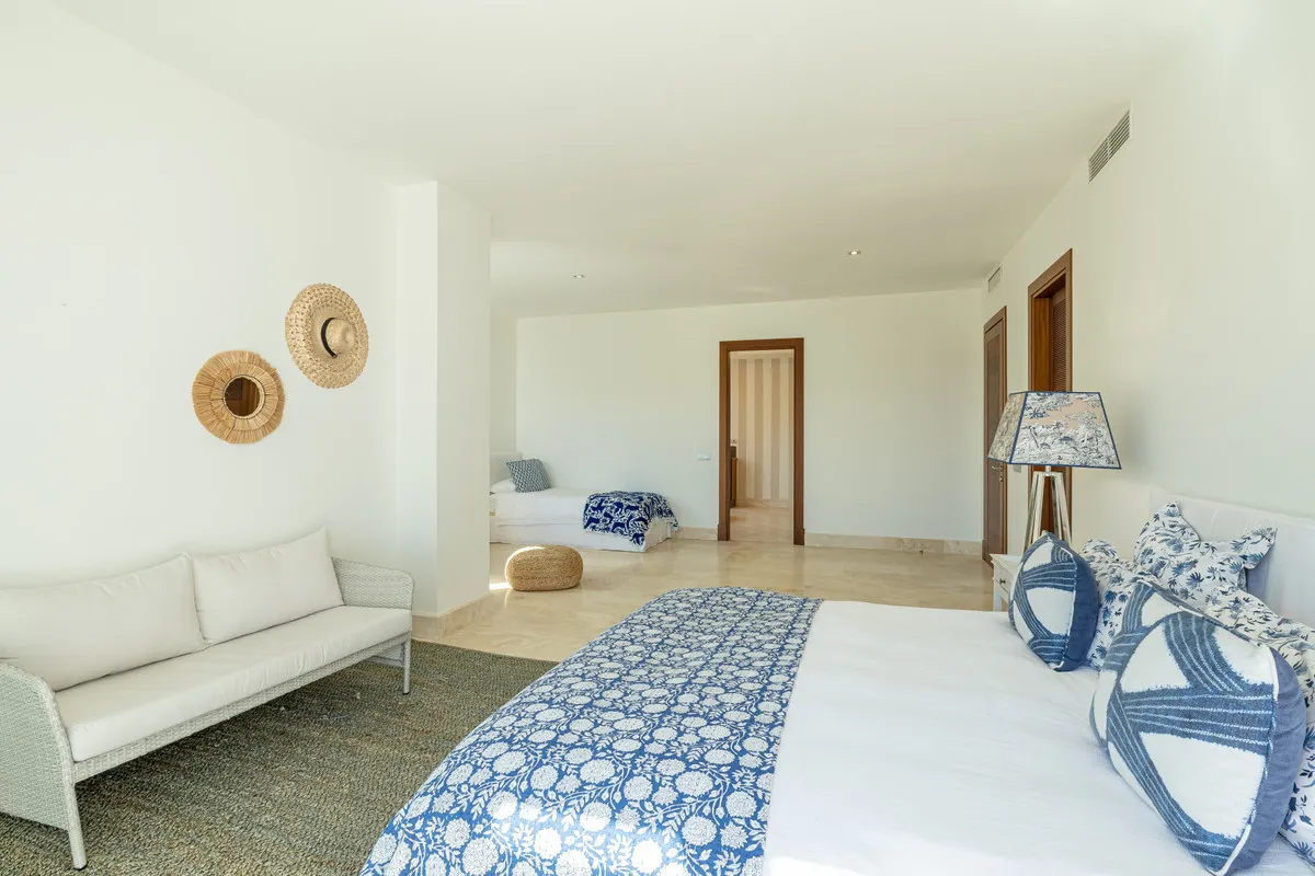 c9621ff0-7181-4b39-8b43-030e2dfa2480