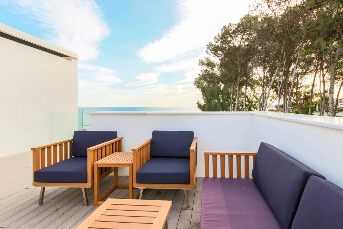 fa5525b2-5214-4103-9b3a-f19efeec2fcb