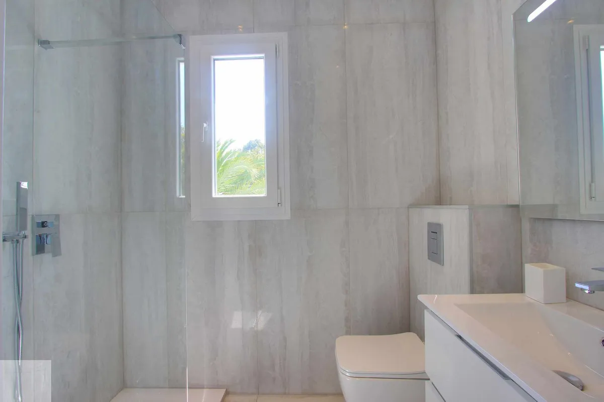 20dd709a-f30f-445c-8c9c-7fbbe80fa3a9