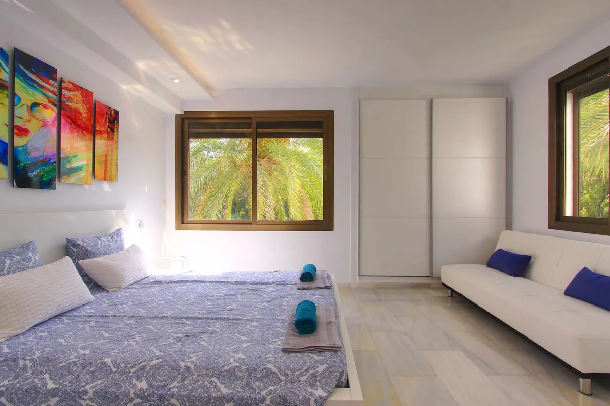 7abf0d2b-5202-4e12-b2f4-2d3d88d6f533