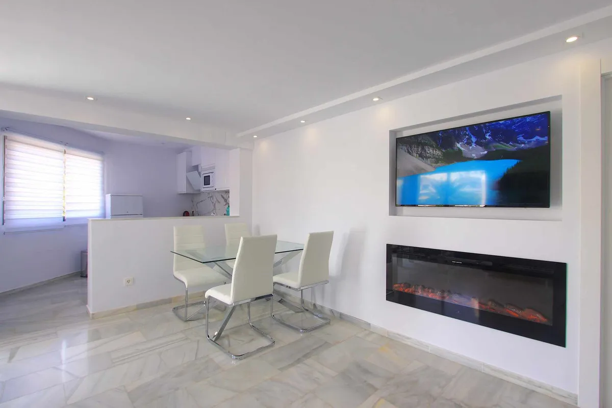 a9750a37-7b24-4ba4-8969-3b2583d6cbf1