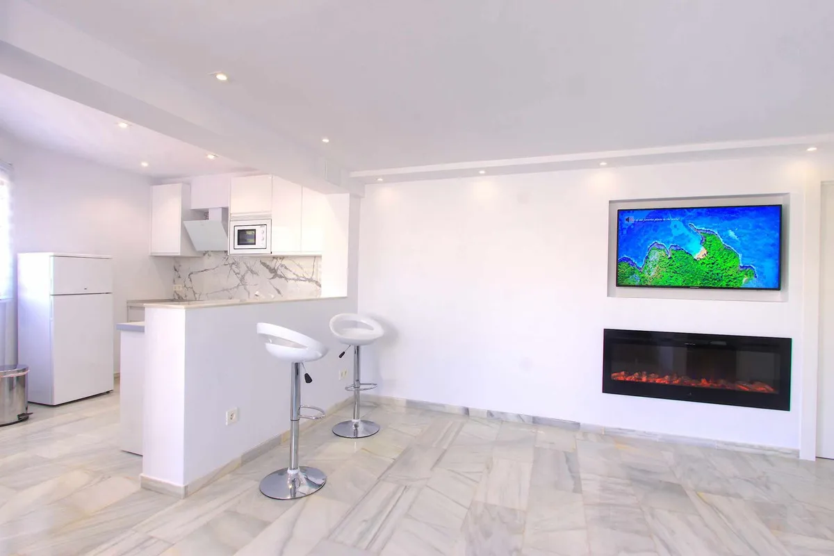 c0f46ee3-196f-4b80-a444-390e5795d508