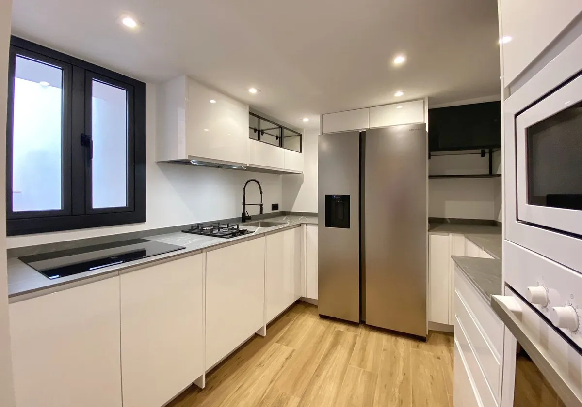 b08c195f-39ab-4cad-9fc5-b8c9b8a8ab85