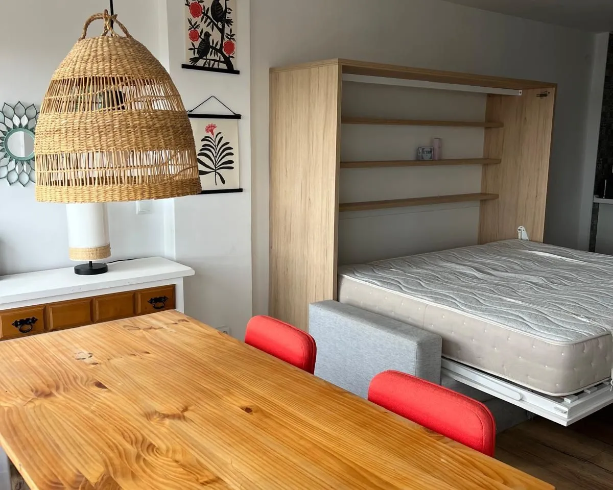 720f4a0e-d18b-42e9-8753-4f137ea38672