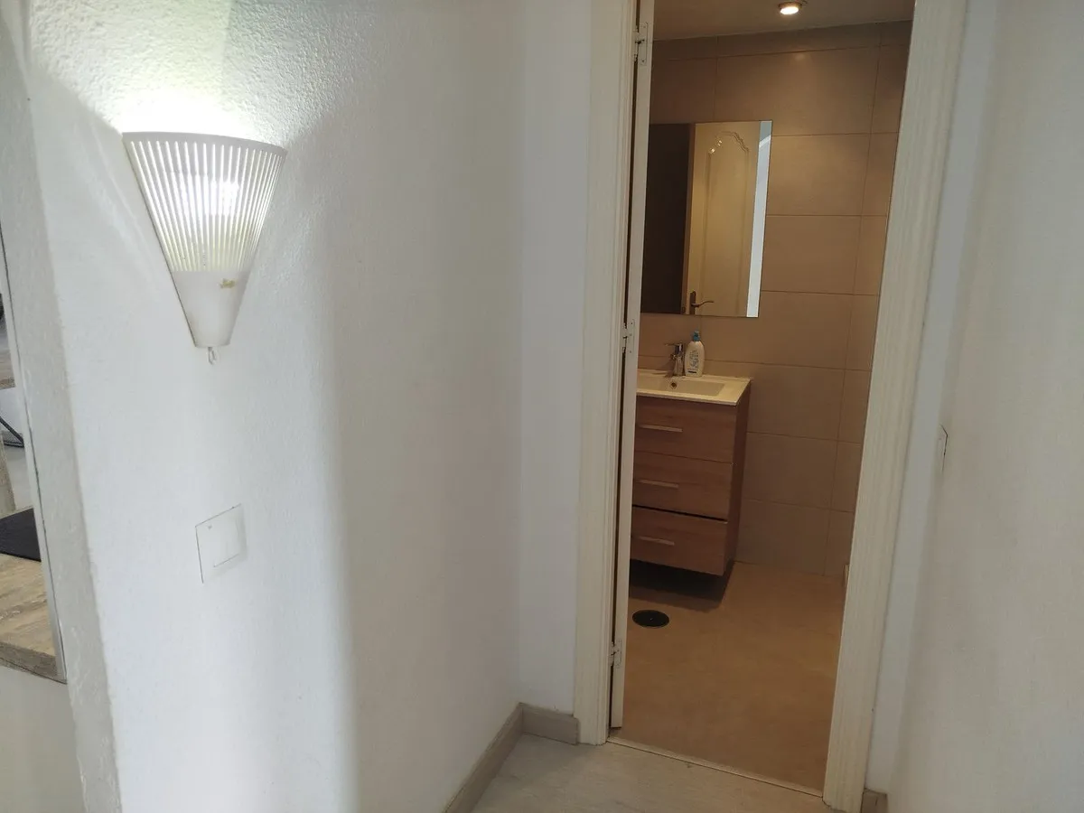 078b7f20-abad-4eb0-9ee0-776eed0828fc