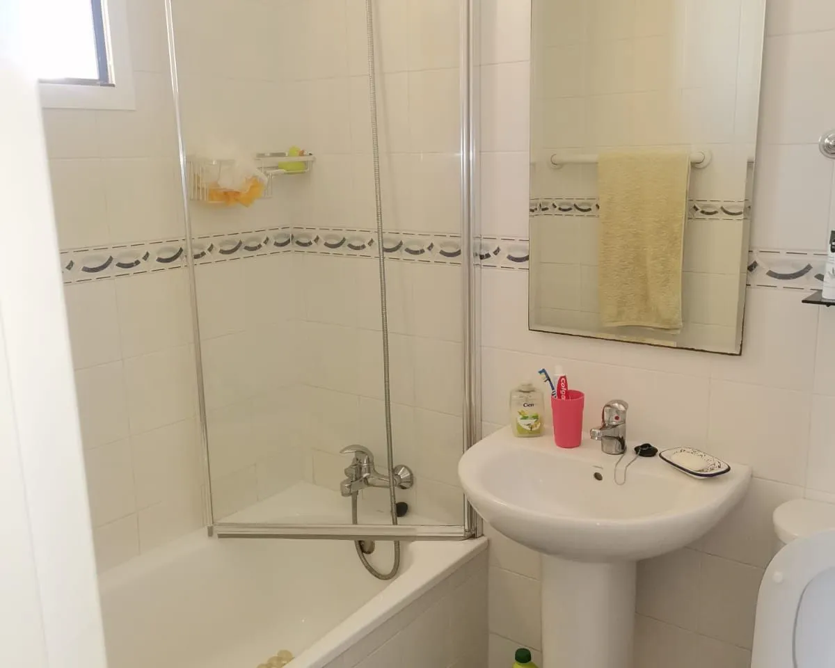 f1909e20-5ce8-4d3b-8171-97006882019f