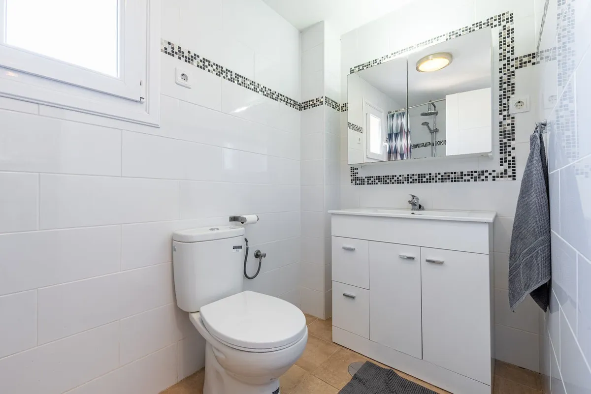 b1a8a6f3-54ad-4cf4-bfec-5cb443bbc924