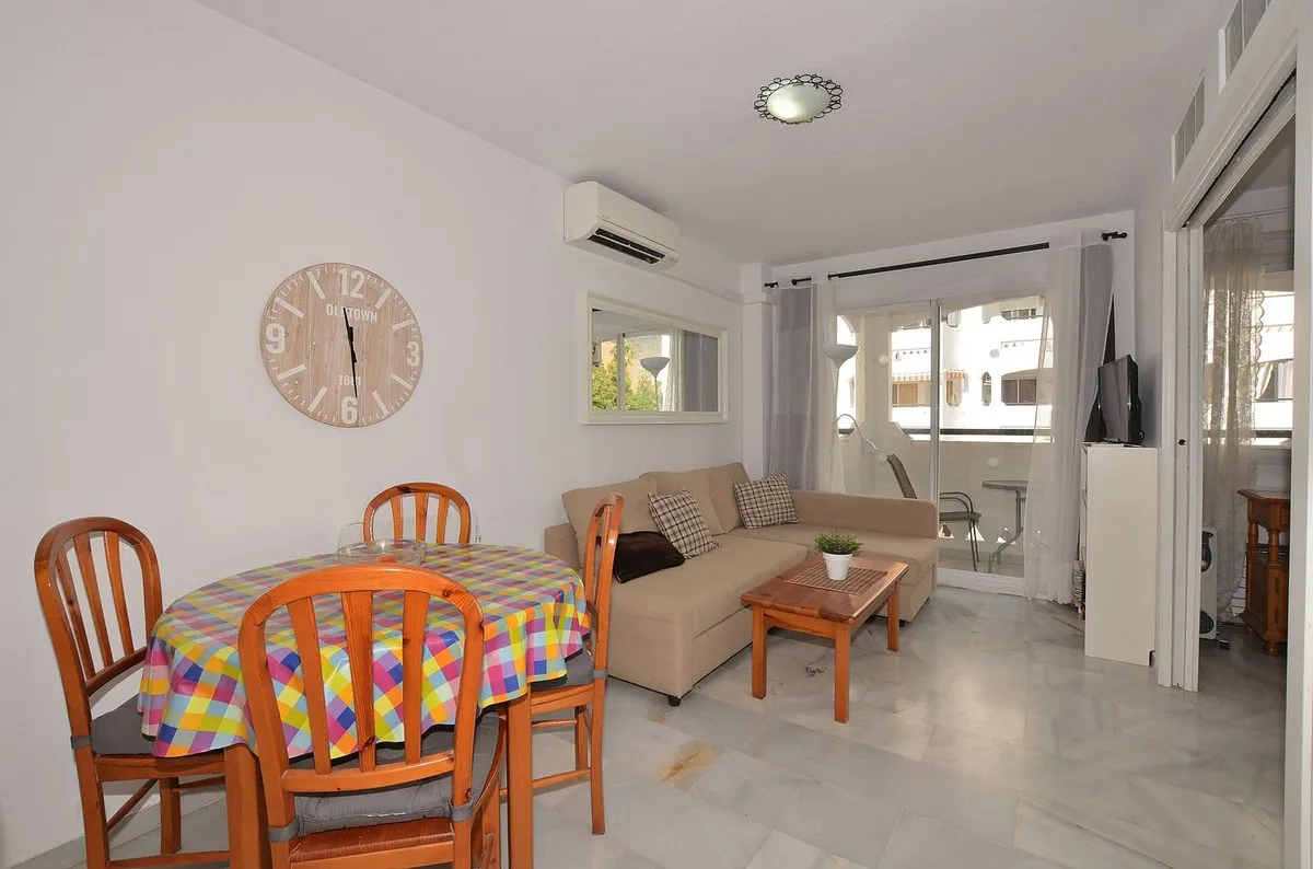 Modern 1-Bedroom in Arroyo de la Miel, Benalmádena