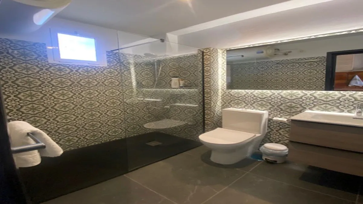 fb5350f1-35bf-4fa7-8d32-06ad1fca42b2