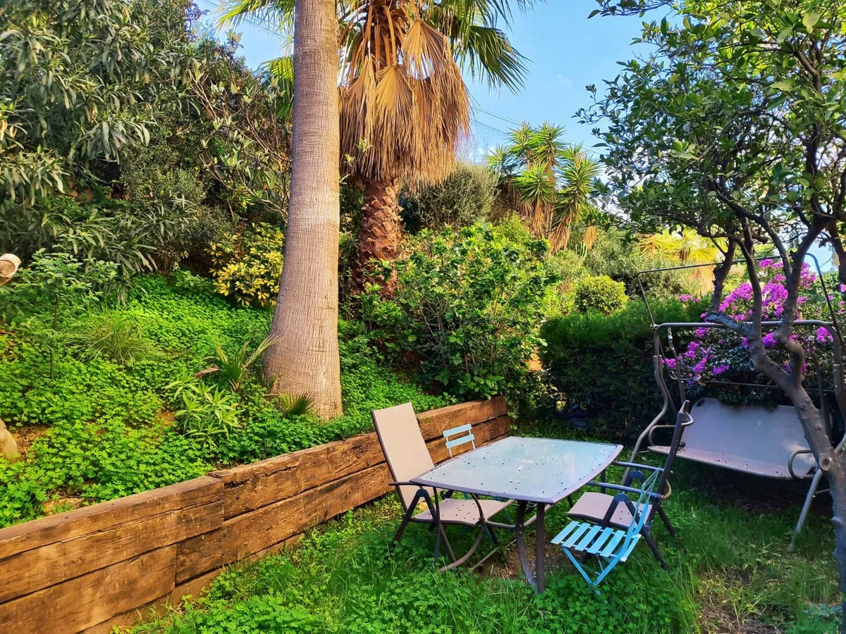 1e30aee9-46d3-45be-bad1-4dd4ff387857