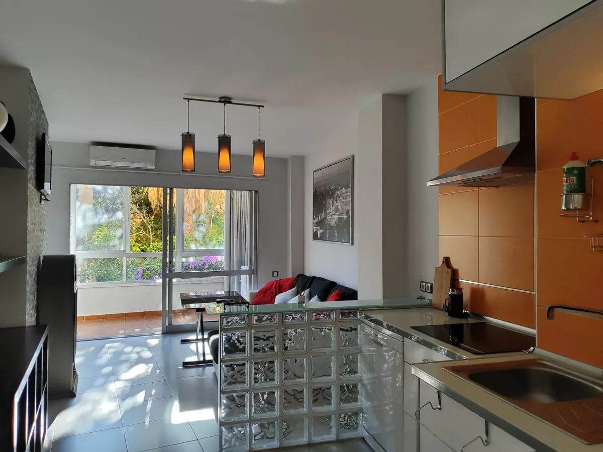 bb964500-61ac-4371-a8a1-08300d3d68a9