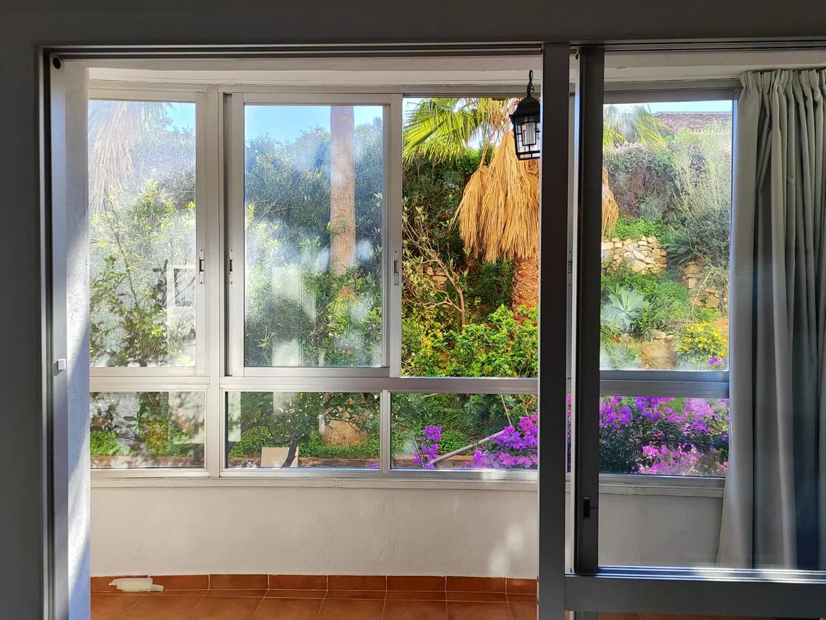 d4899836-4884-42d3-b677-442e78f61498