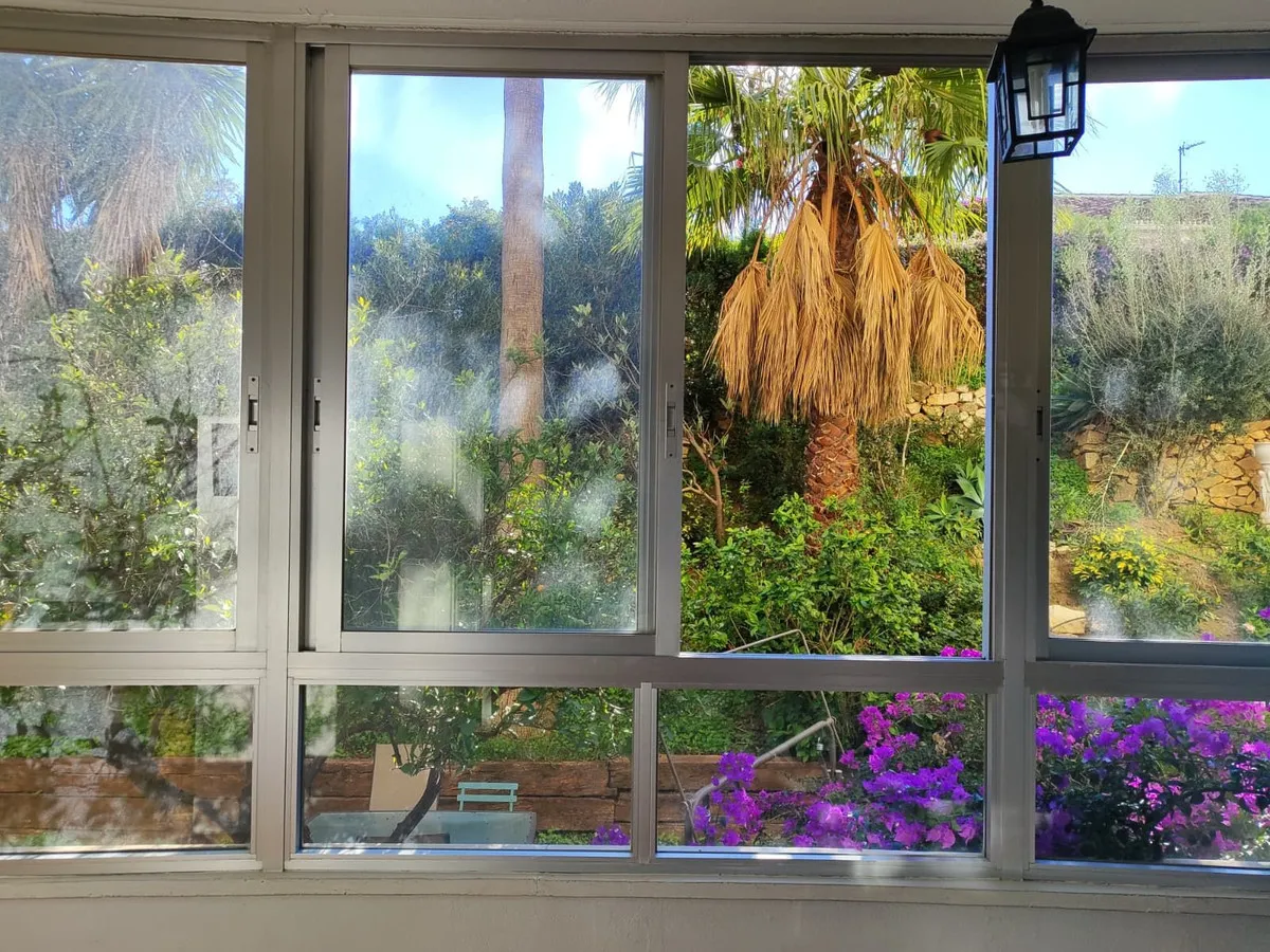 ecb0f172-12d4-4a05-a8b3-fddf751021e5