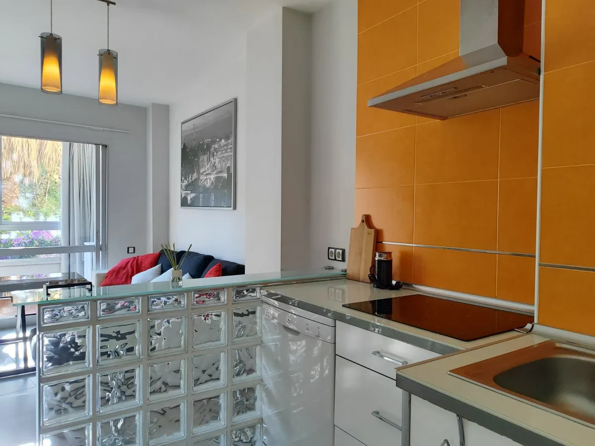 ff04dbc3-f552-4dee-bc56-b438e58409c5