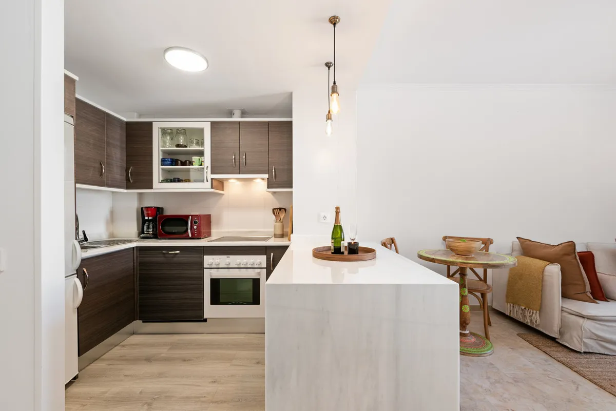 8c9fda10-9dec-4b6b-a3ed-c7399d68ac03