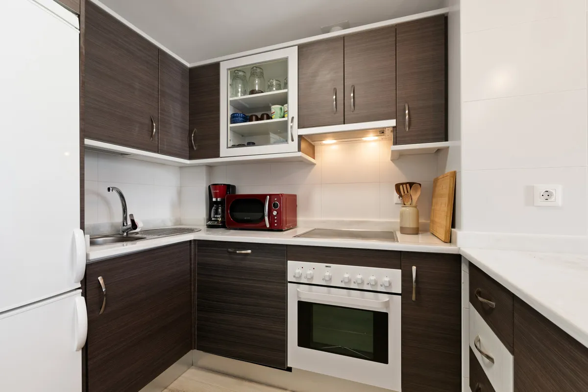 902b6298-0bea-4b9d-b219-af2f8279fbc2