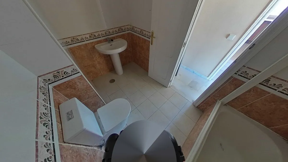 b1b5aff4-acaa-4ef0-a6d7-fc746e2a3f51