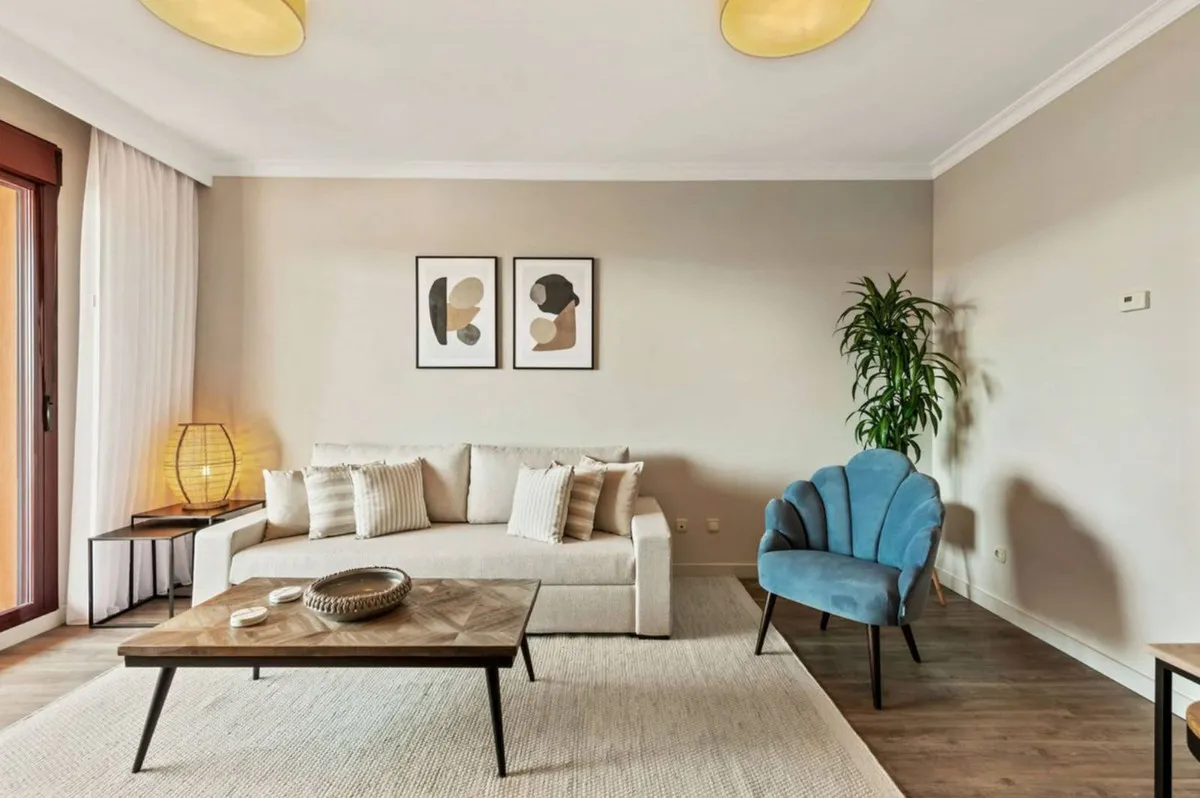 06913efb-0f57-47a9-b2c3-df82c79e4b27