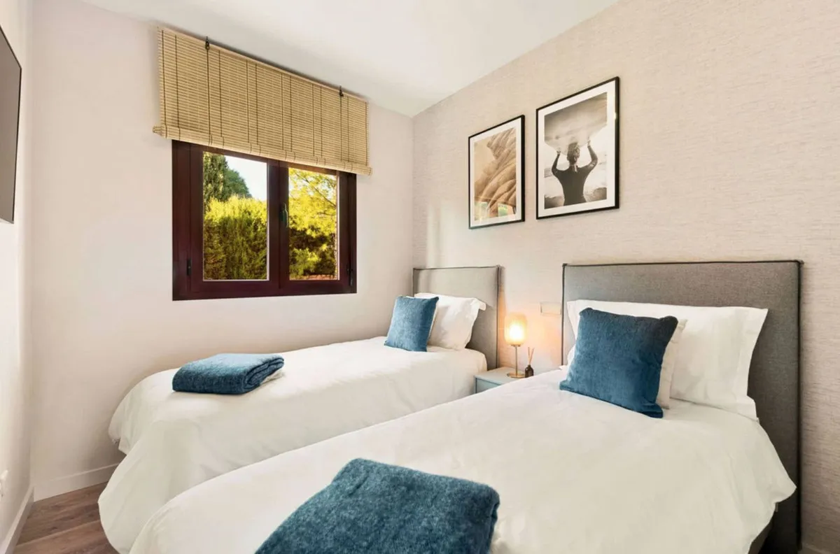 06d17643-0621-4df2-b349-c116418990f7