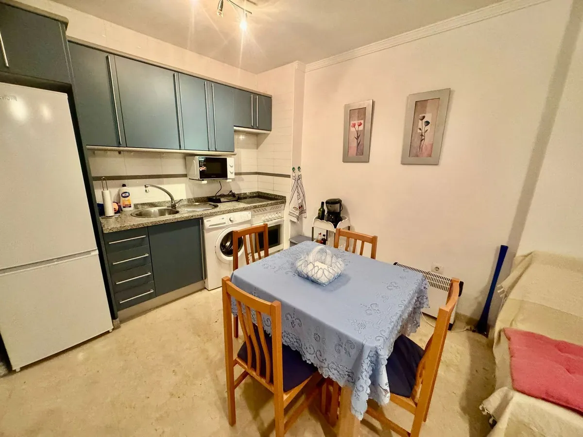 f4c8865b-212b-479a-8181-e06caad04625