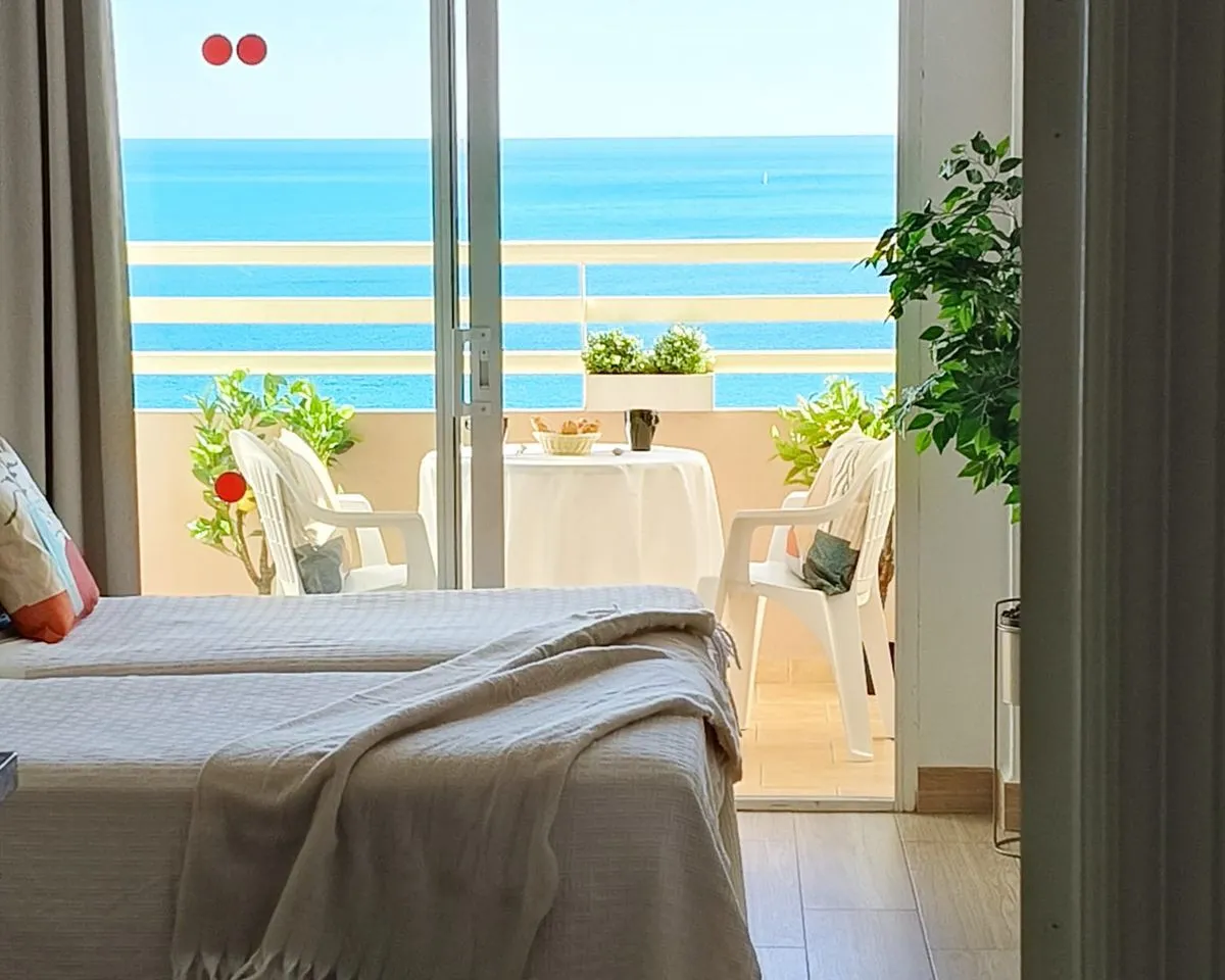 Beachfront Studio Retreat in Fuengirola