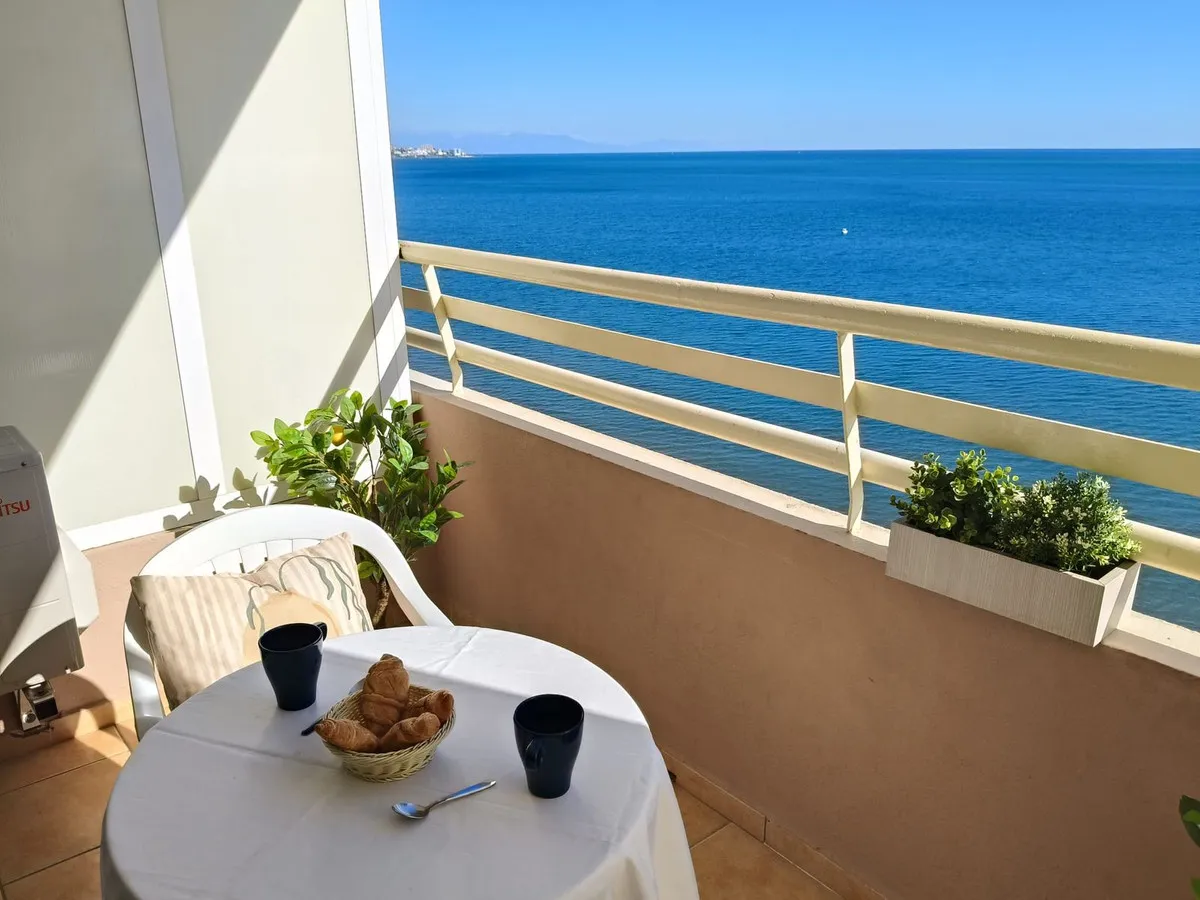 875da75f-9343-44b2-b549-4f973424c71a