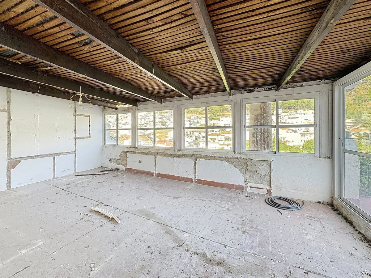 b6c3ceb4-18f2-4e4d-915b-7cf39ae857b9