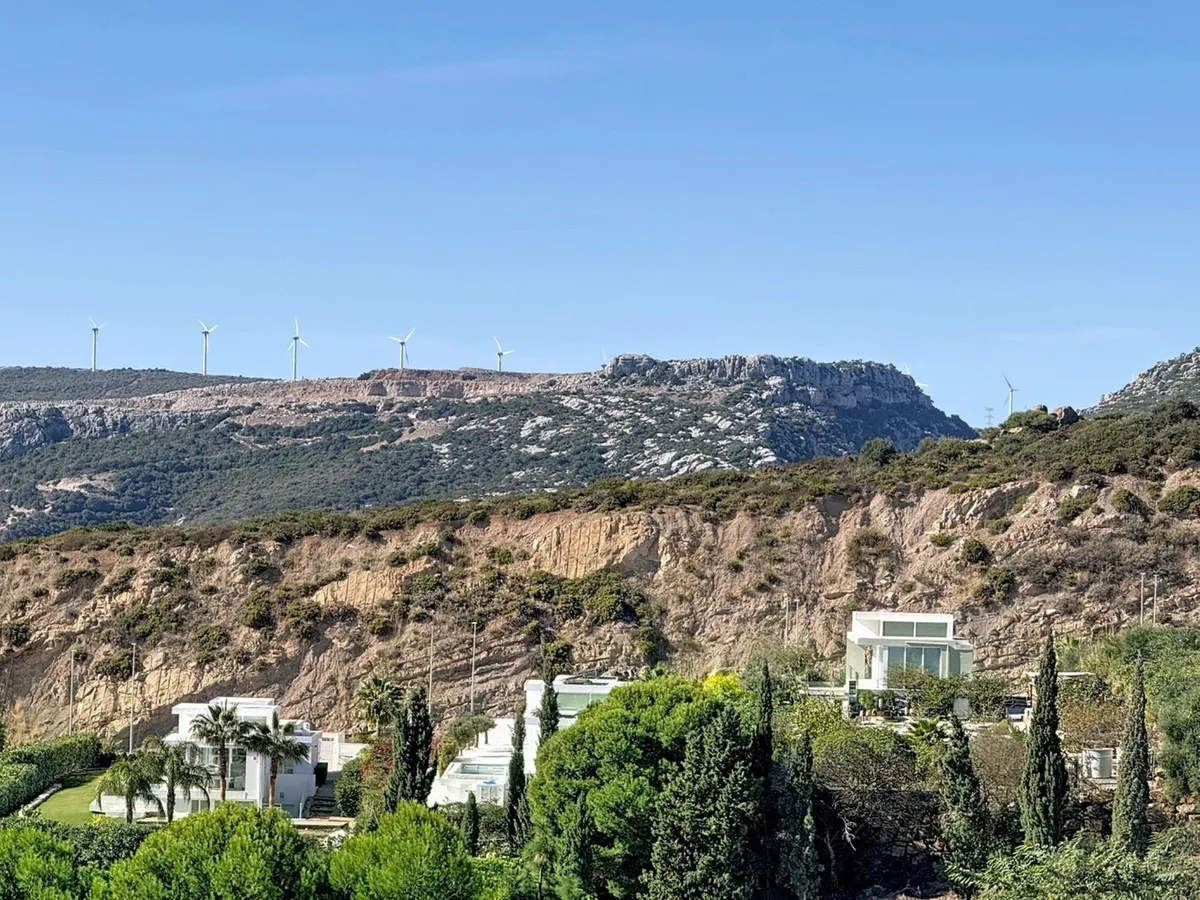 ce40a5f3-2604-4631-b7f6-11ca7dd1cdf0