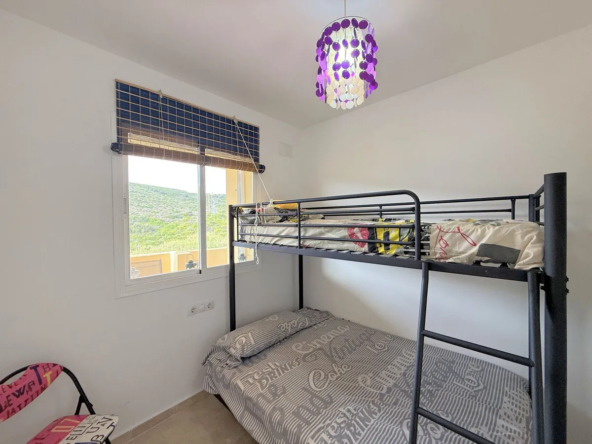 65f17b75-b5df-4f78-bdb2-545b74af2f58