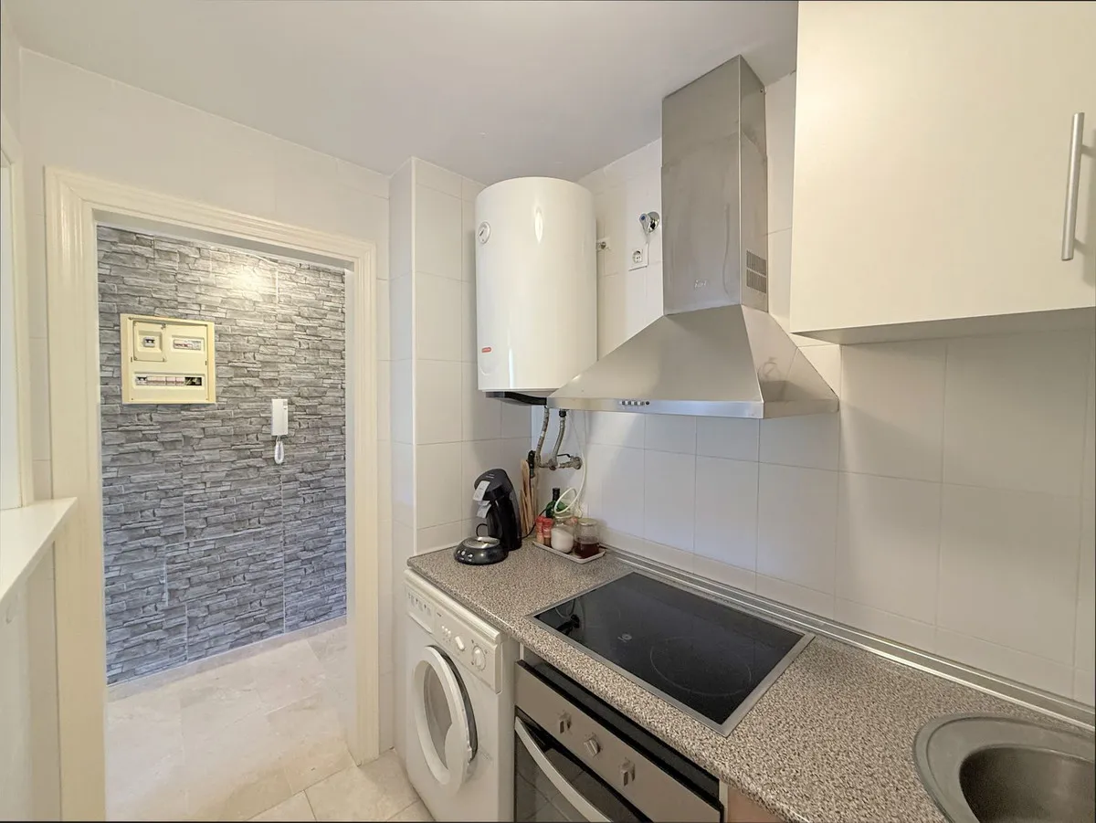 8fb0a3c7-80ca-4a10-a370-c291c03f1abc