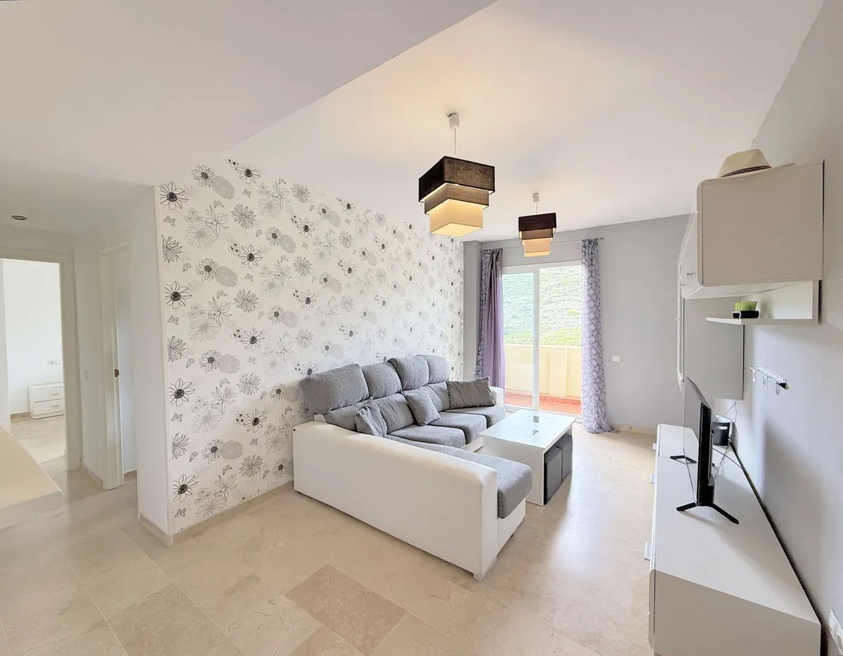 aece5c9b-9538-4f7e-8675-58ff8234f4f3