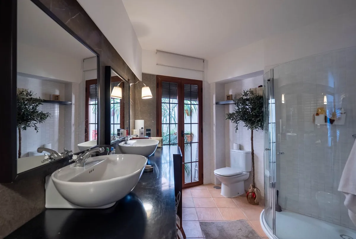 3aee74b6-25b3-4dfa-9cdc-5a9c82c127e7