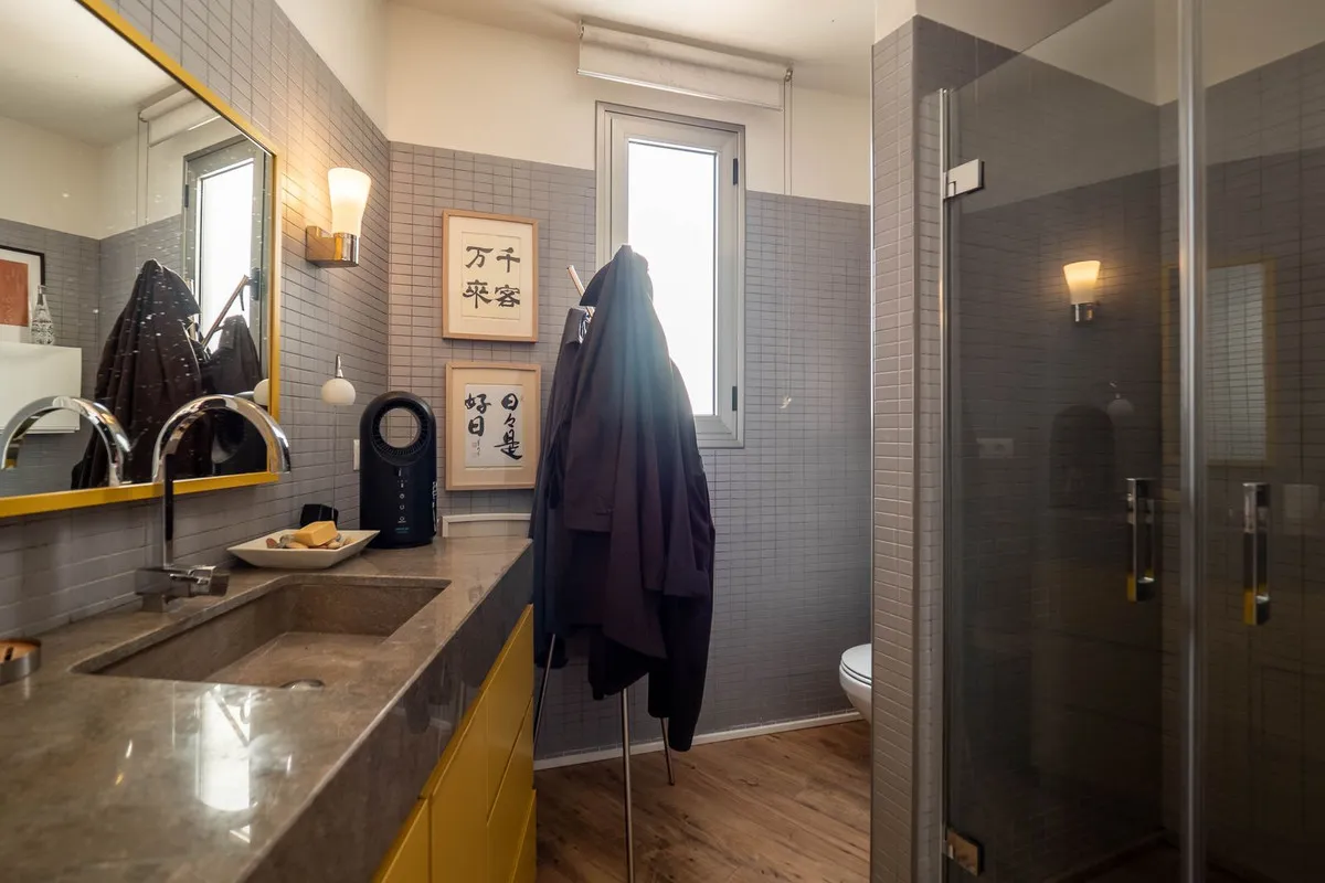 88233c95-7f01-4d04-b7a6-e0a34923bfcd