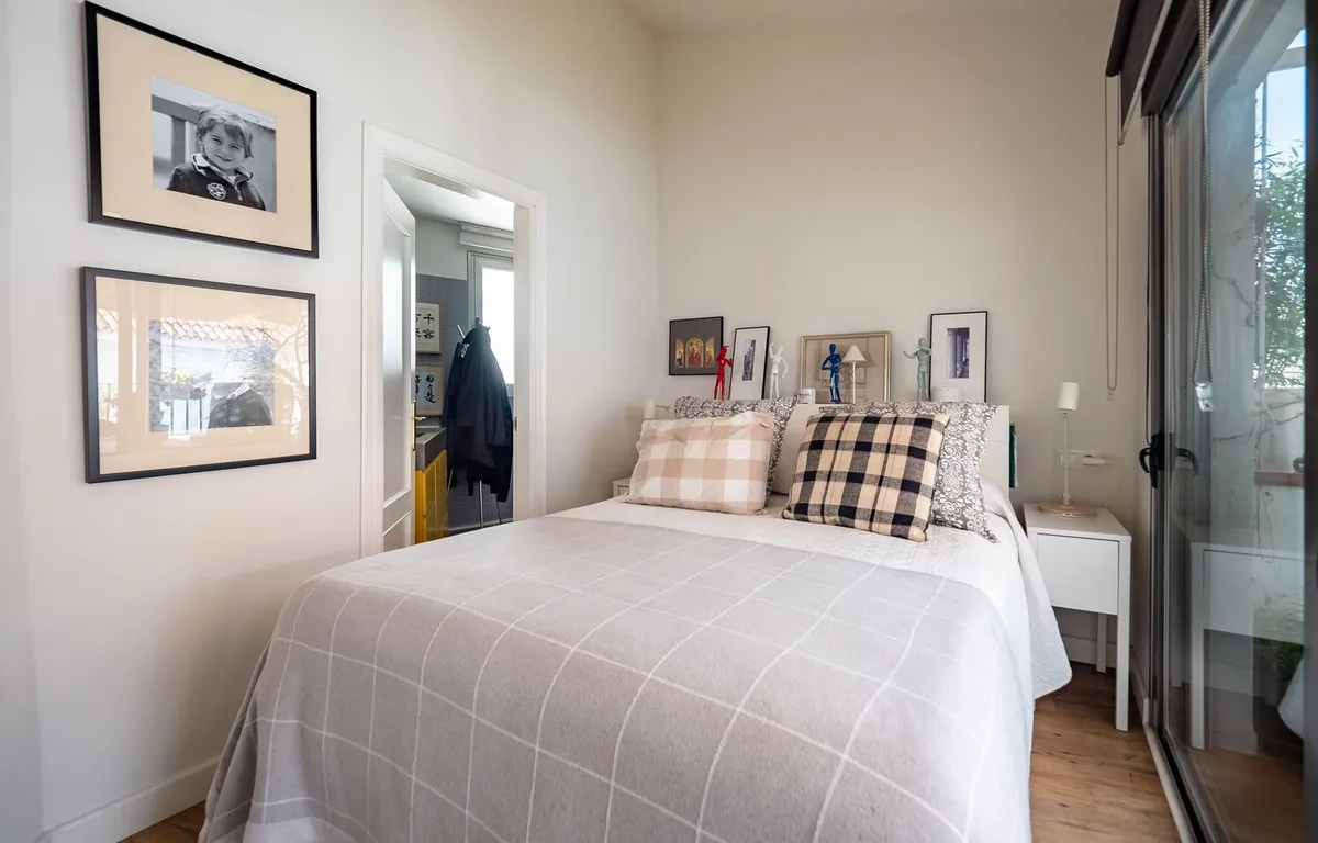 934e6de9-175c-4b80-a880-c162a8b331a3