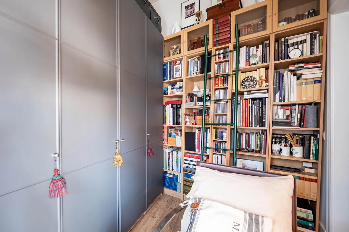 a8aac103-f8eb-419d-97da-246c0423b52e