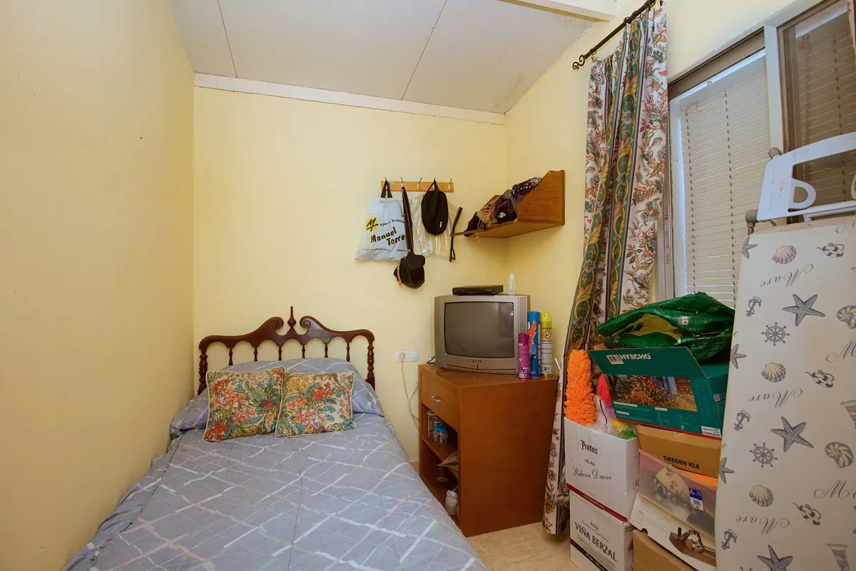 7e2c137d-f4f4-400a-94aa-bc85652fa3f5