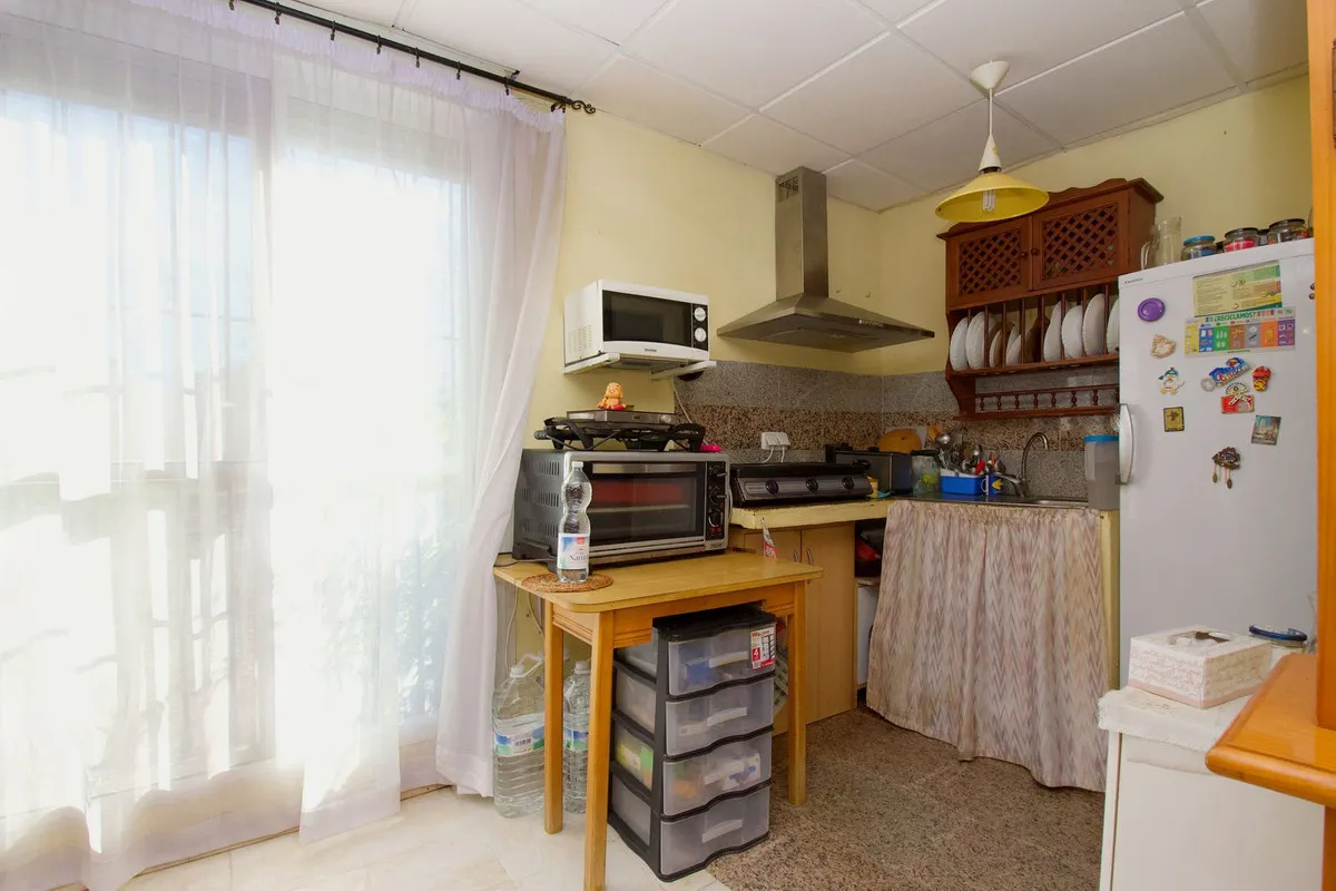 933a3d61-5873-40e3-85c9-ad99cae89462