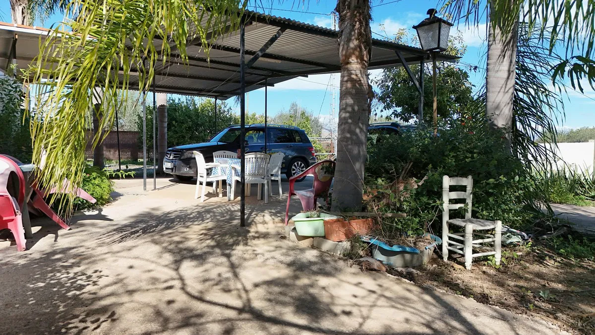 fe31248b-185c-48d5-a056-1f07d5fb3cb0