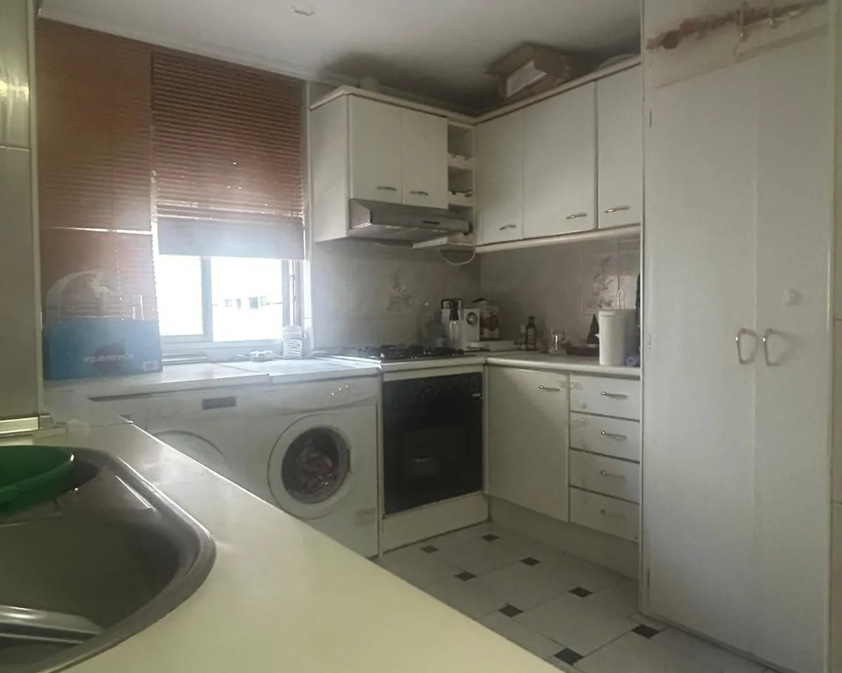 3343b895-f195-4022-a4a1-b1bfa6bfde9c