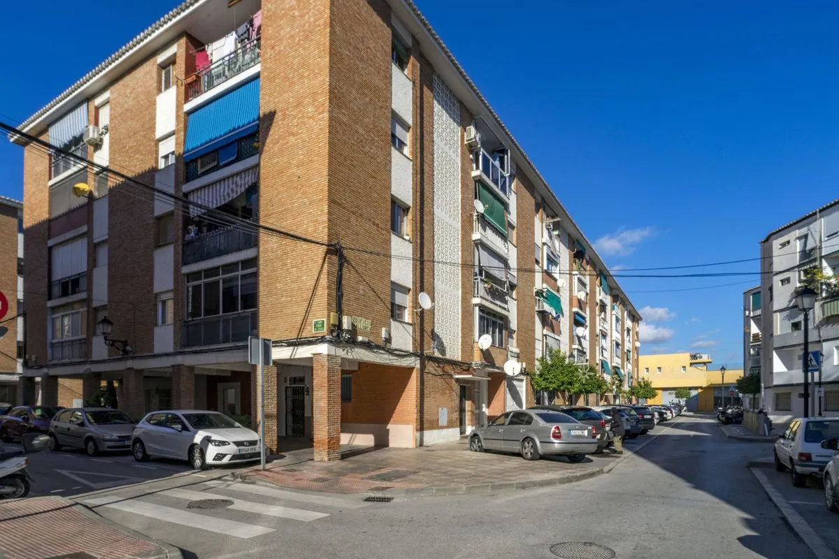 aa99f61d-00aa-4f9a-b203-f8aa2b723010