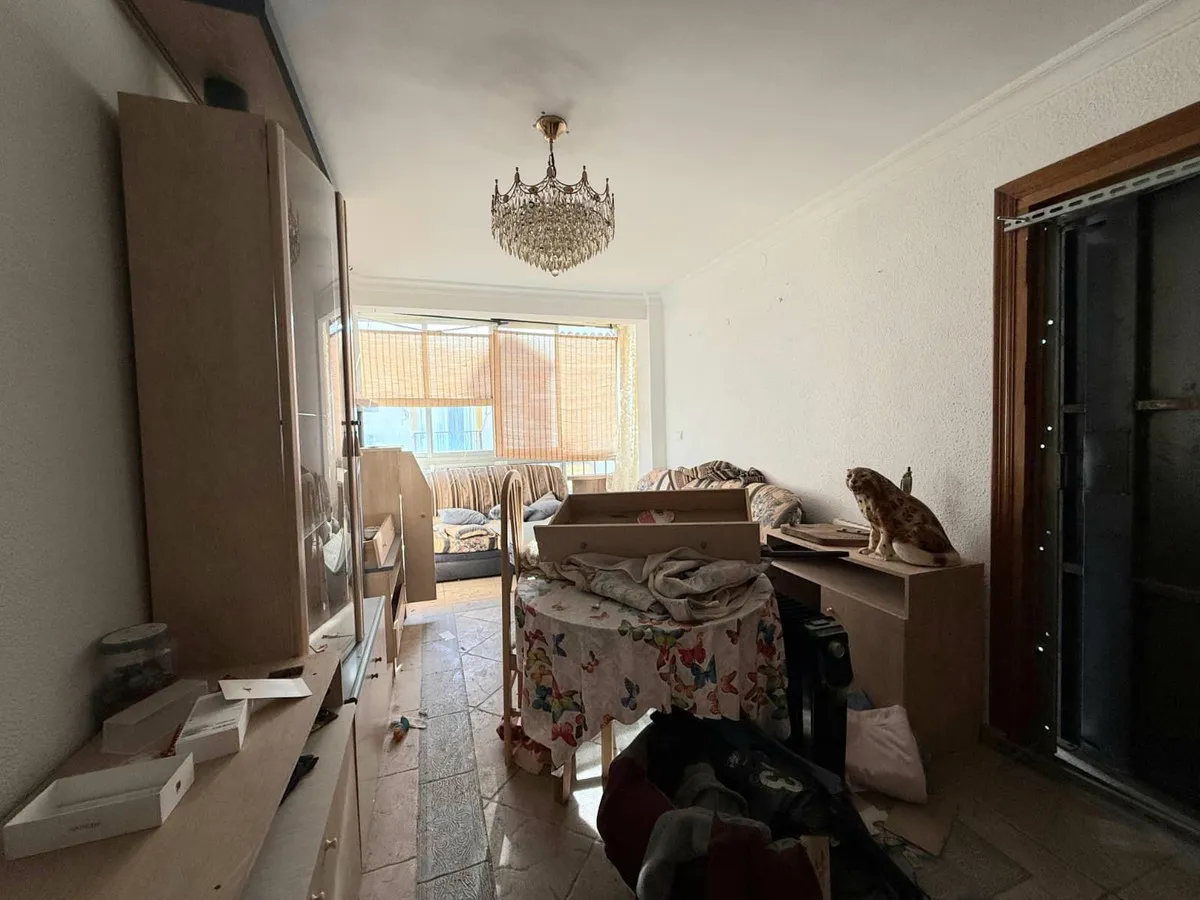 12f6b759-bd3a-4240-9175-746a912e321c